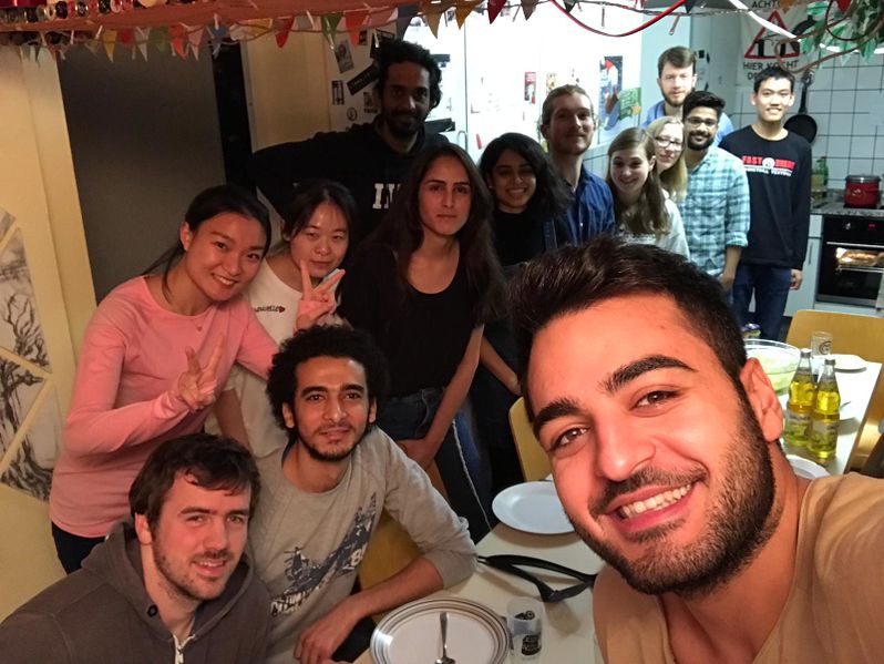 Datei:Christmas dinner 2018.jpg