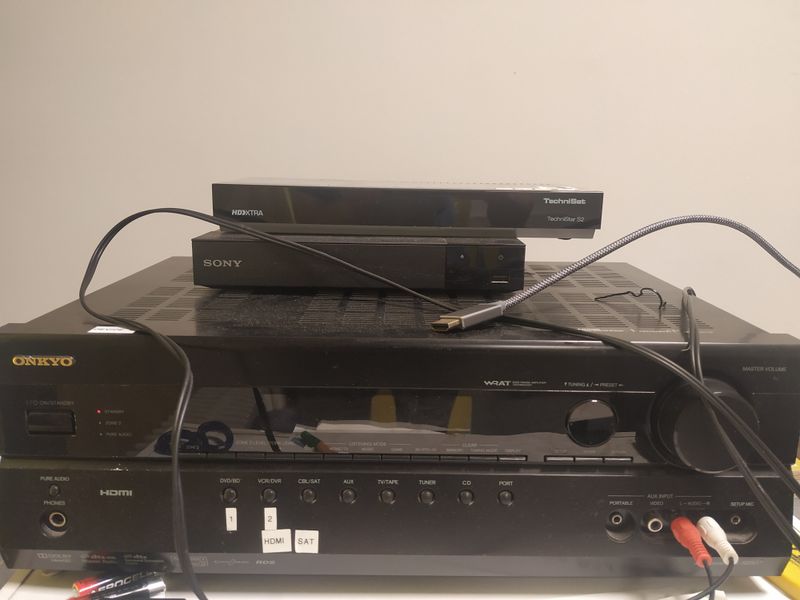 Datei:HD Raum receiver.jpg