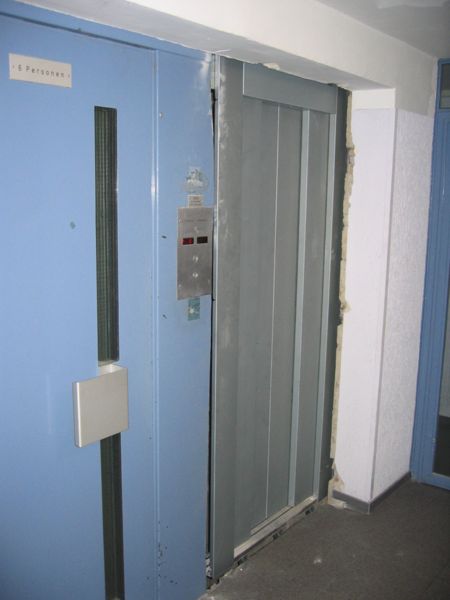 Datei:OPH Umbau Aufzuege 08.jpg