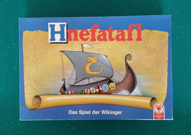 Datei:Hnefatafl.jpg